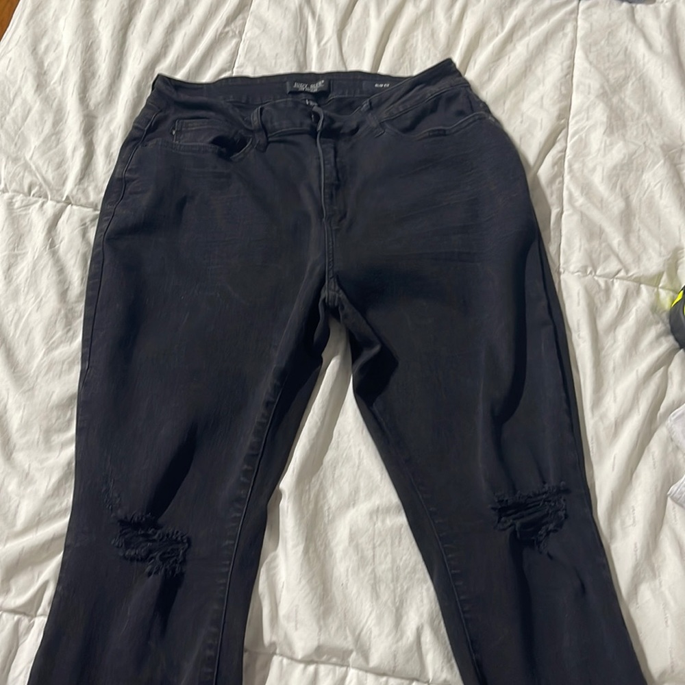 Distressed Black Judy Blues- 16w